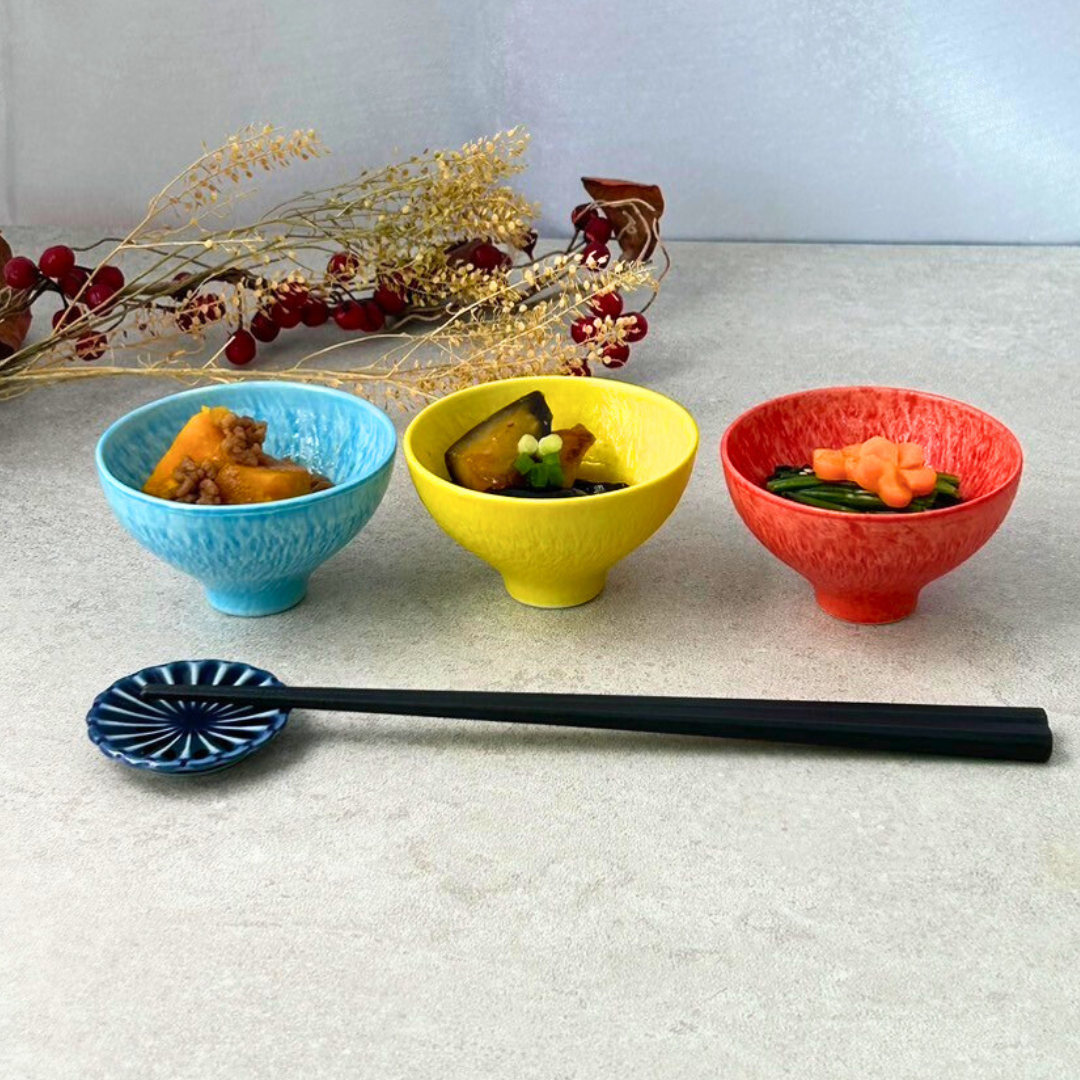 美濃焼 / とちり丸皿（S）8.5cm / 赤色 – おしゃれな食器専門店