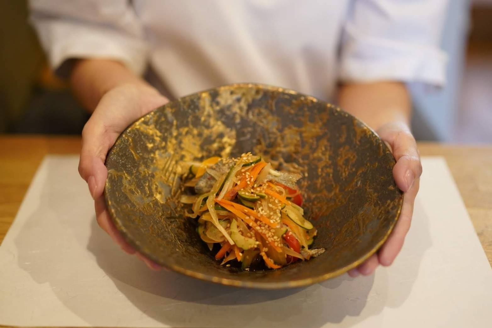 美濃焼 NOBLE GOLD / ボウル（大）22cm – おしゃれな食器専門店 