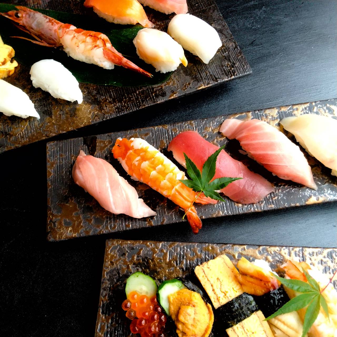美濃焼NOBLE GOLDレール皿（中）